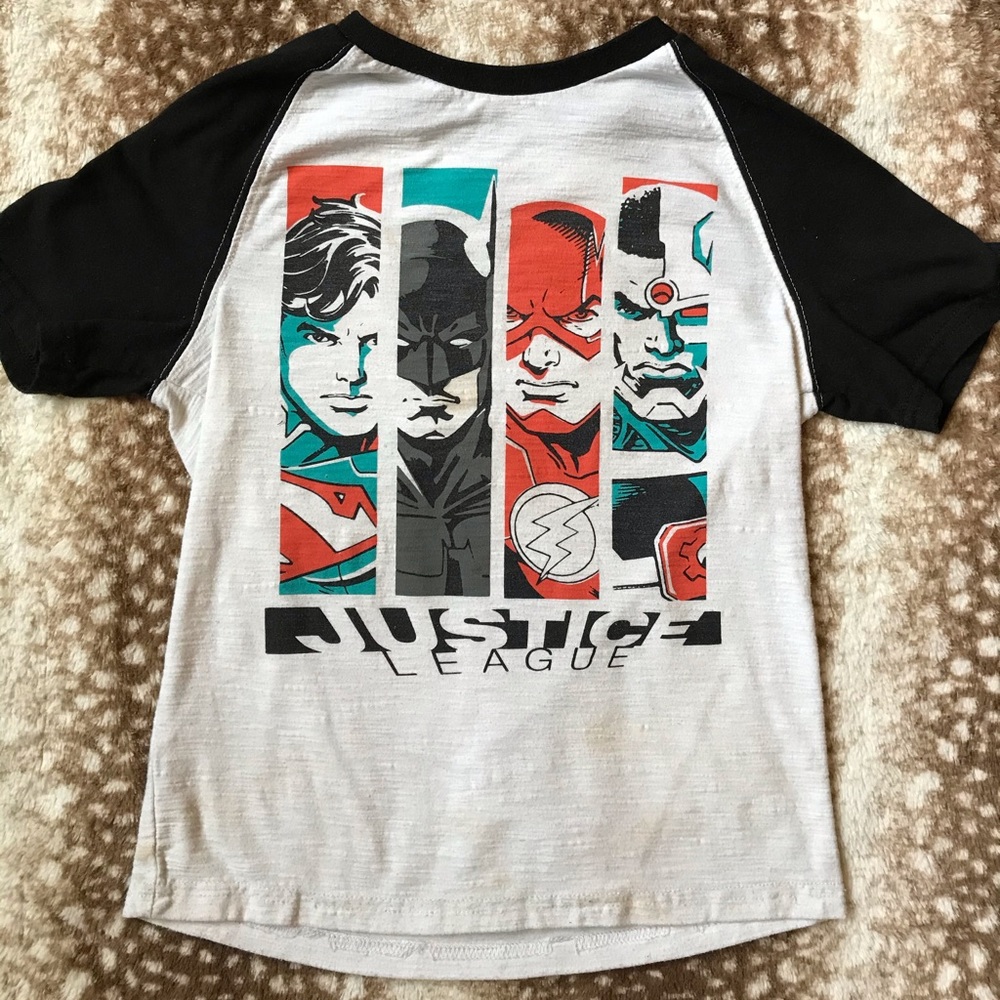 🚨Sale on Closet🚨Justice League Baseball T-Shirt